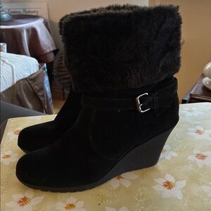 Bass Black Wedge Boots with Faux Fur